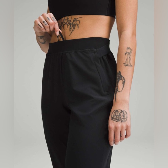 Lululemon Adapted State High-Rise Jogger - Picture 4 of 6